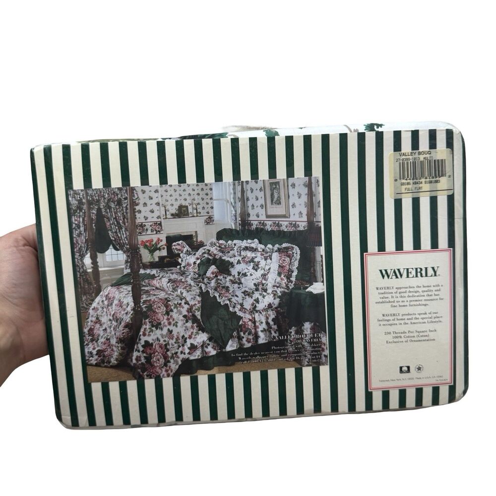 Waverly Valley Bouquet Floral‎ Ruffles Vintage Beautiful Full Flat Sheet NOS